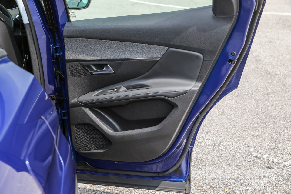 Peugeot 3008 P84 (2017) Interior