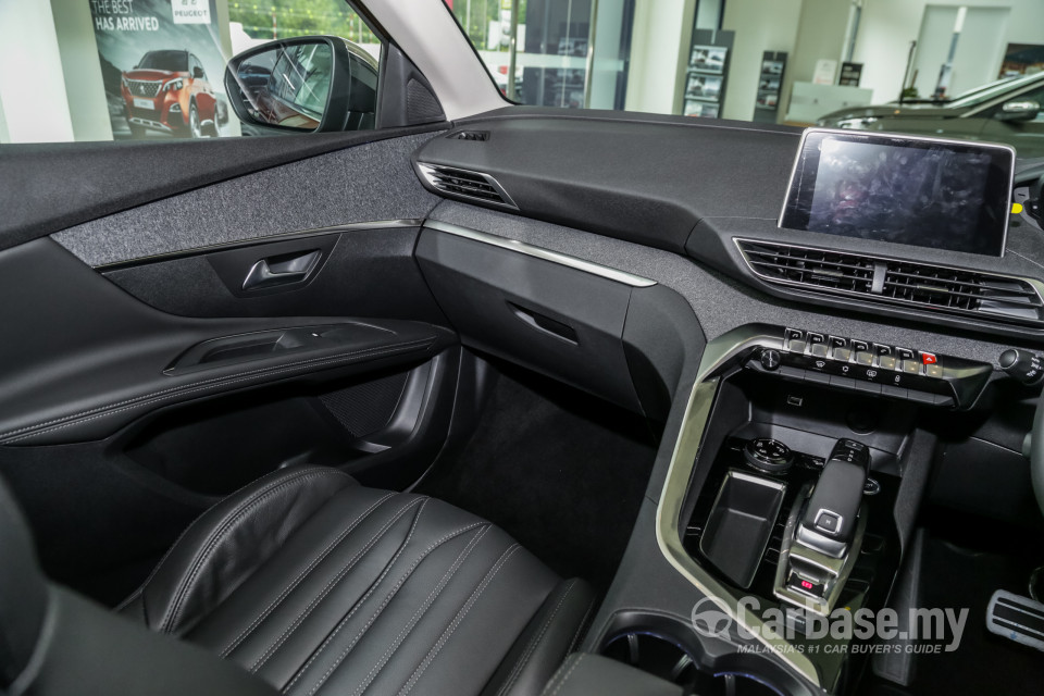 Peugeot 3008 P84 (2017) Interior