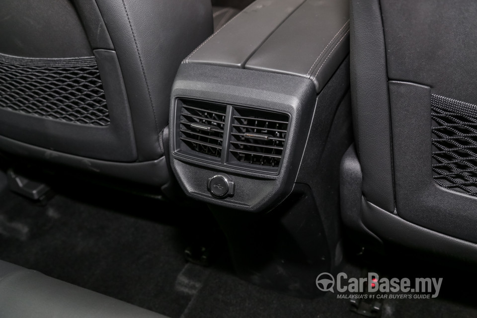 Peugeot 3008 P84 (2017) Interior