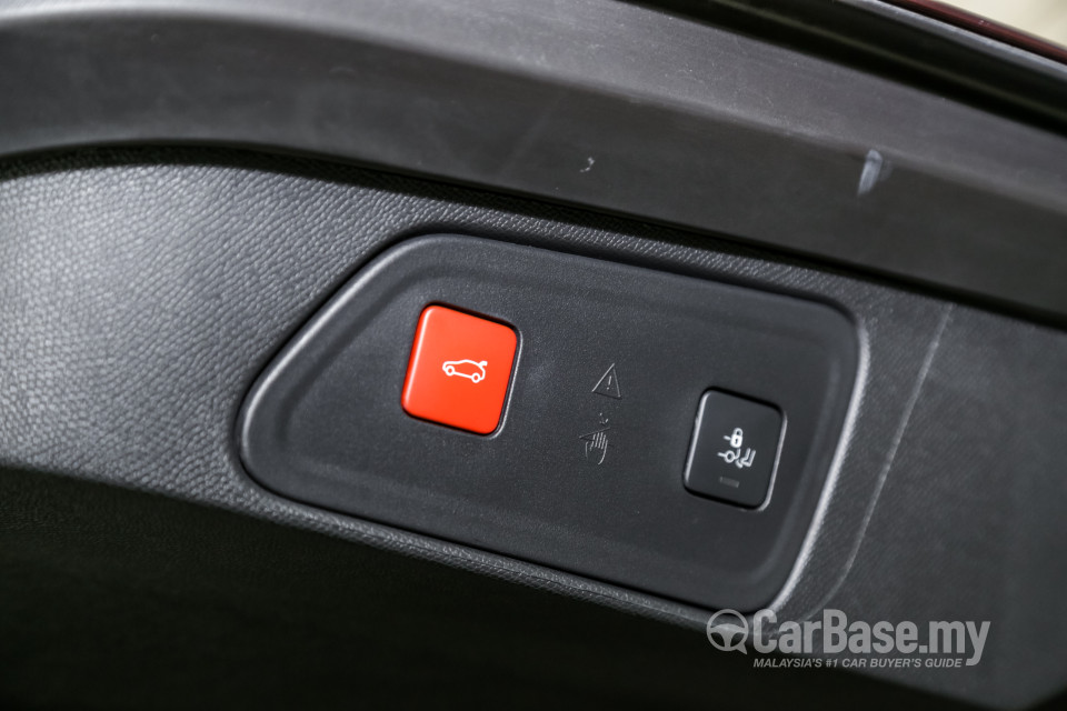 Peugeot 3008 P84 (2017) Interior