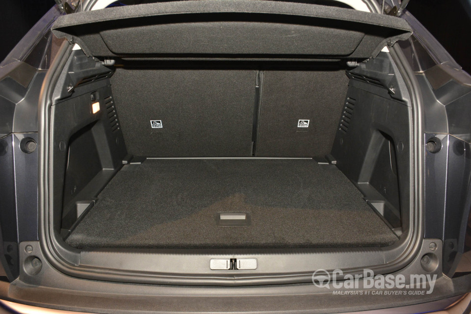 Peugeot 3008 P84 (2017) Interior