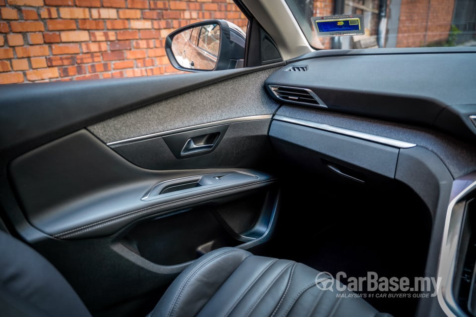 Peugeot 3008 P84 Facelift (2021) Interior