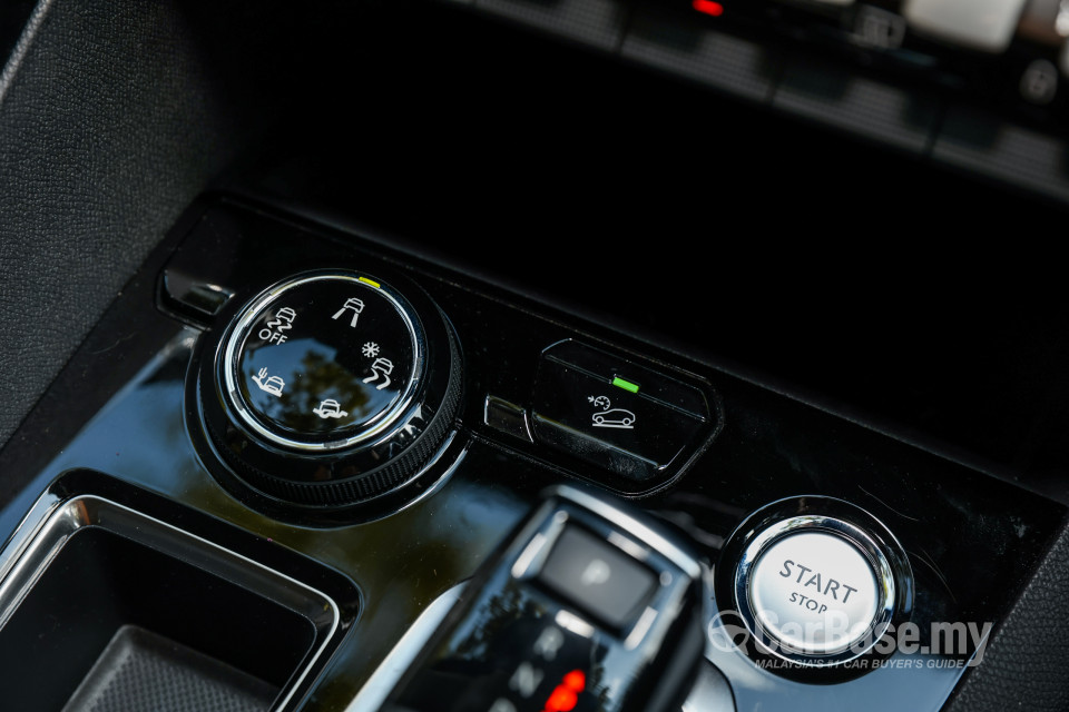 Peugeot 3008 P84 Facelift (2021) Interior