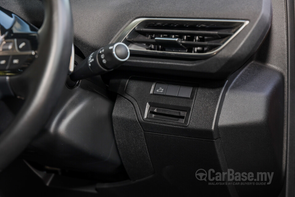 Peugeot 3008 P84 Facelift (2021) Interior