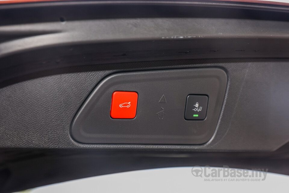 Peugeot 3008 P84 Facelift (2021) Interior