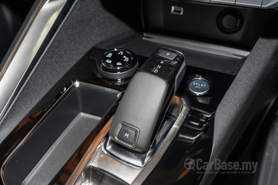 Peugeot 3008 P84 Facelift (2021) Interior