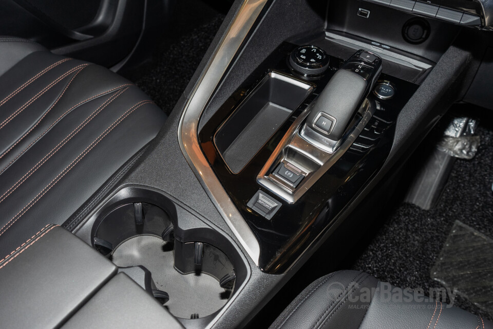 Peugeot 3008 P84 Facelift (2021) Interior