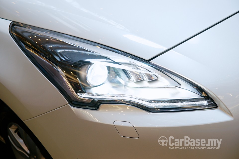 Peugeot 5008 Mk1 Facelift (2014) Exterior