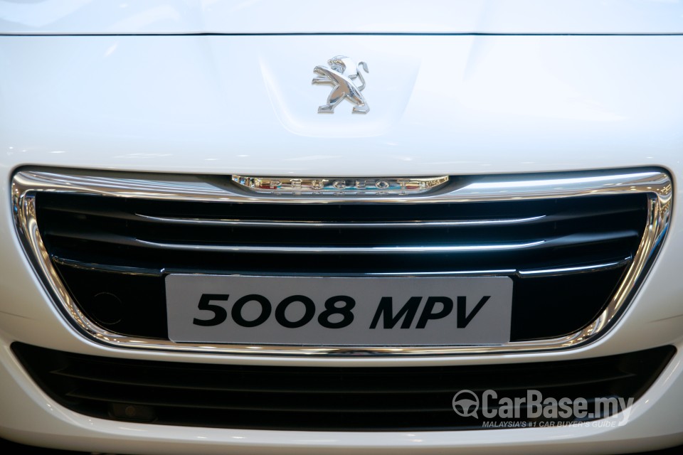 Peugeot 5008 Mk1 Facelift (2014) Exterior