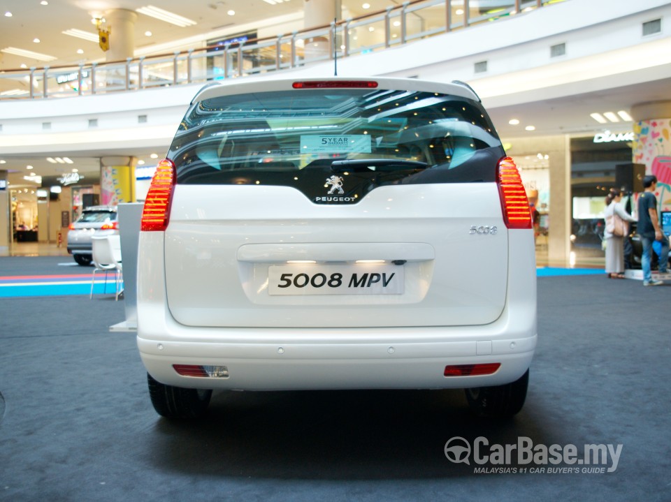 Peugeot 5008 Mk1 Facelift (2014) Exterior