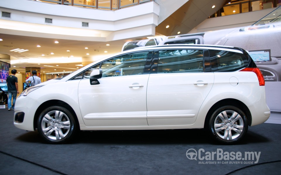 Peugeot 5008 Mk1 Facelift (2014) Exterior