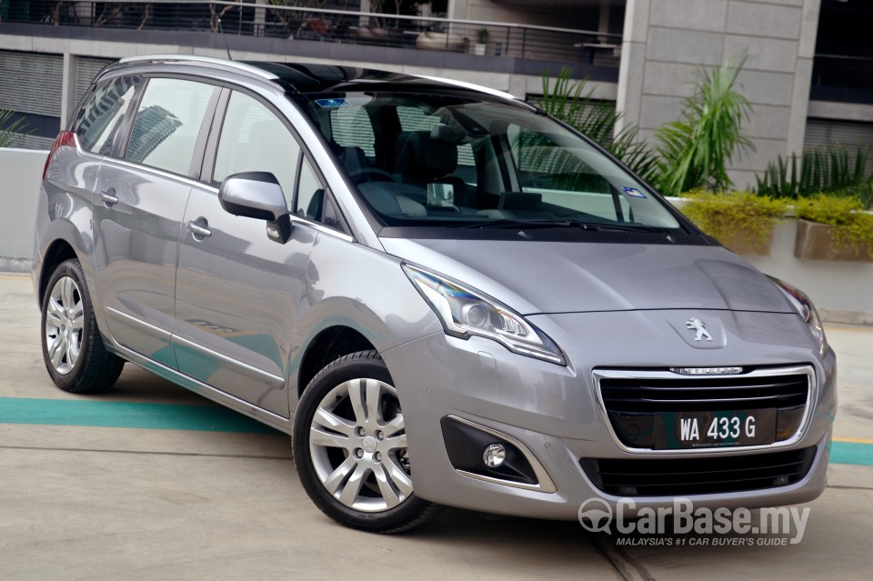 Peugeot 5008 Mk1 Facelift (2014) Exterior