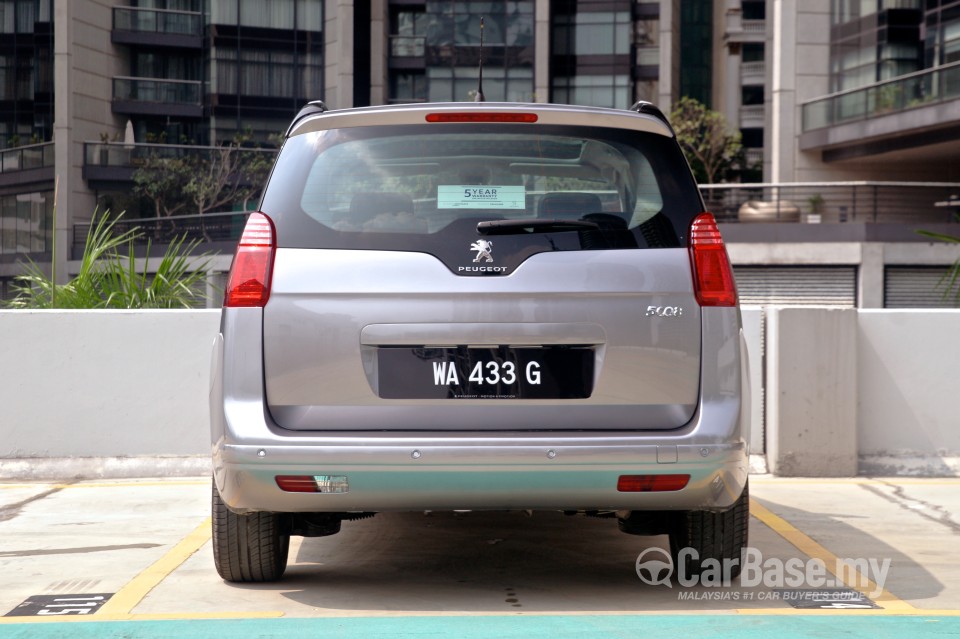 Peugeot 5008 Mk1 Facelift (2014) Exterior