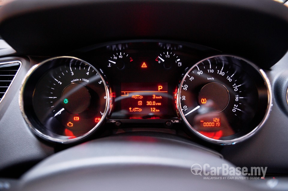 Peugeot 5008 Mk1 Facelift (2014) Interior