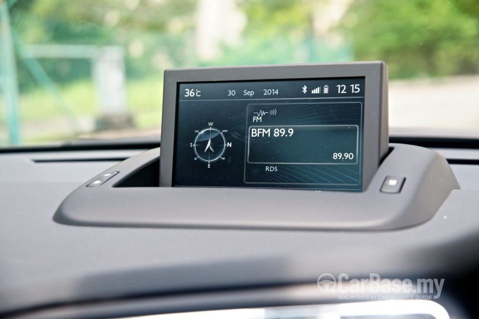 Peugeot 5008 Mk1 Facelift (2014) Interior