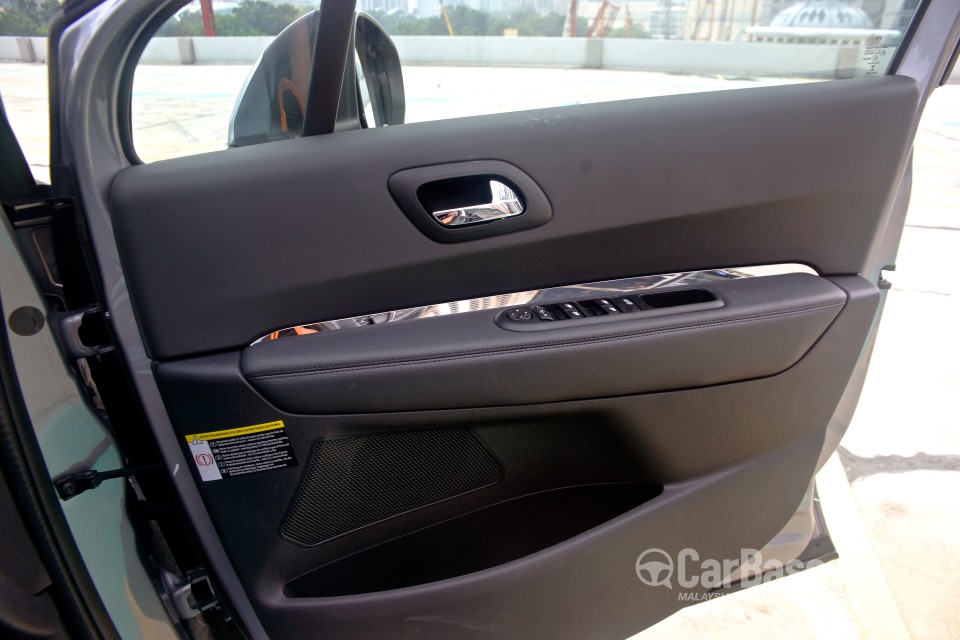 Peugeot 5008 Mk1 Facelift (2014) Interior