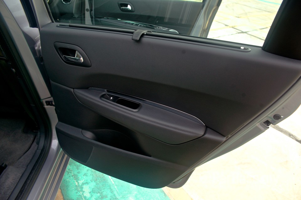 Peugeot 5008 Mk1 Facelift (2014) Interior