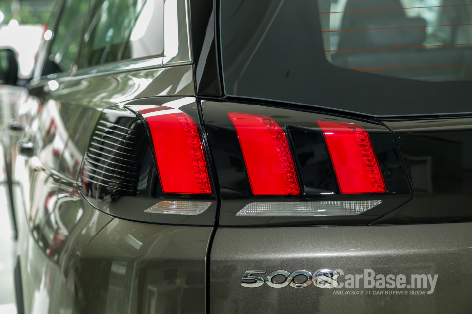 Peugeot 5008 P87 (2018) Exterior