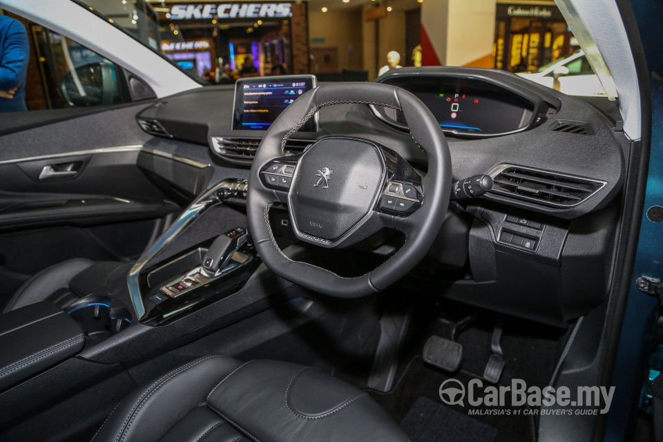 Peugeot 5008 P87 (2018) Interior