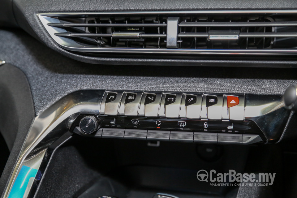 Peugeot 5008 P87 (2018) Interior