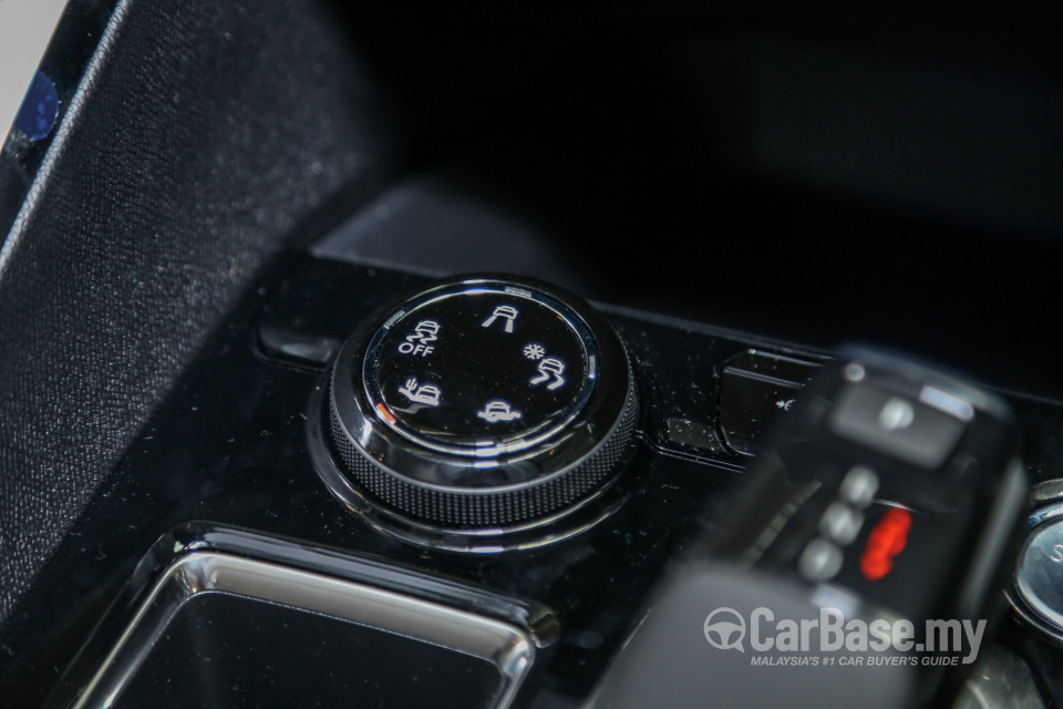 Peugeot 5008 P87 (2018) Interior