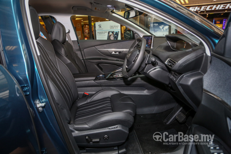 Peugeot 5008 P87 (2018) Interior