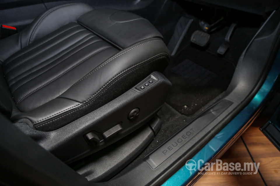 Peugeot 5008 P87 (2018) Interior