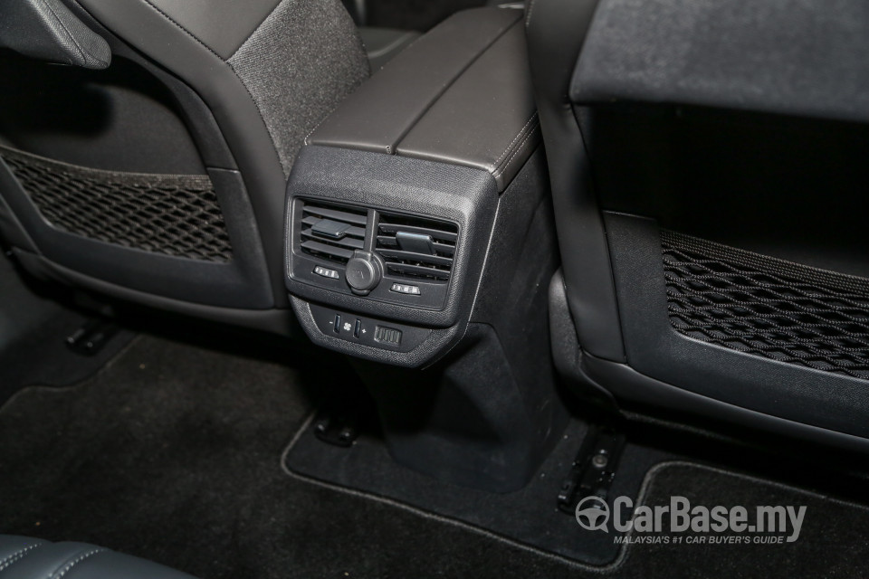 Peugeot 5008 P87 (2018) Interior