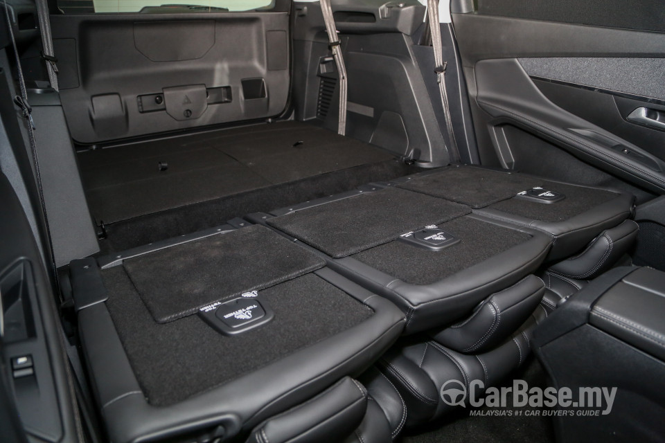 Peugeot 5008 P87 (2018) Interior