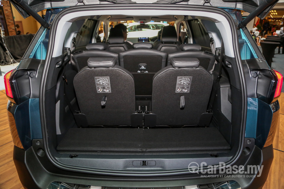 Peugeot 5008 P87 (2018) Interior