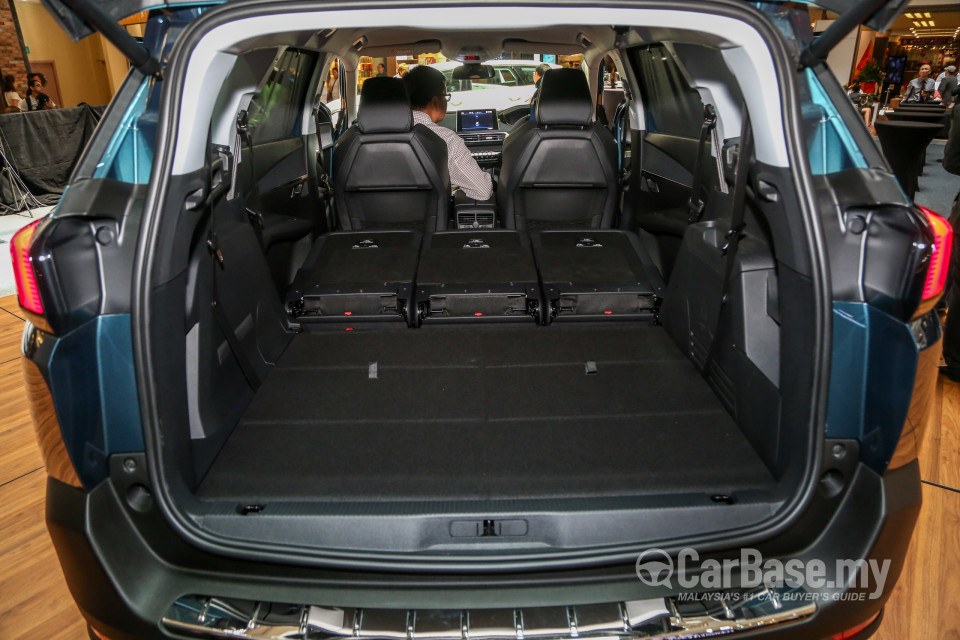 Peugeot 5008 P87 (2018) Interior