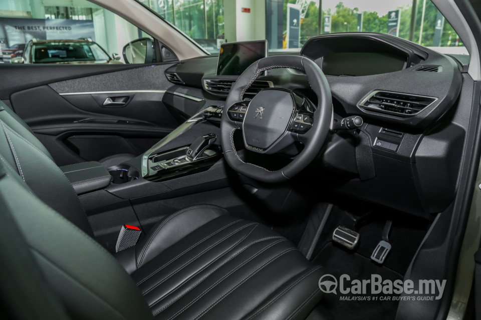 Peugeot 5008 P87 (2018) Interior