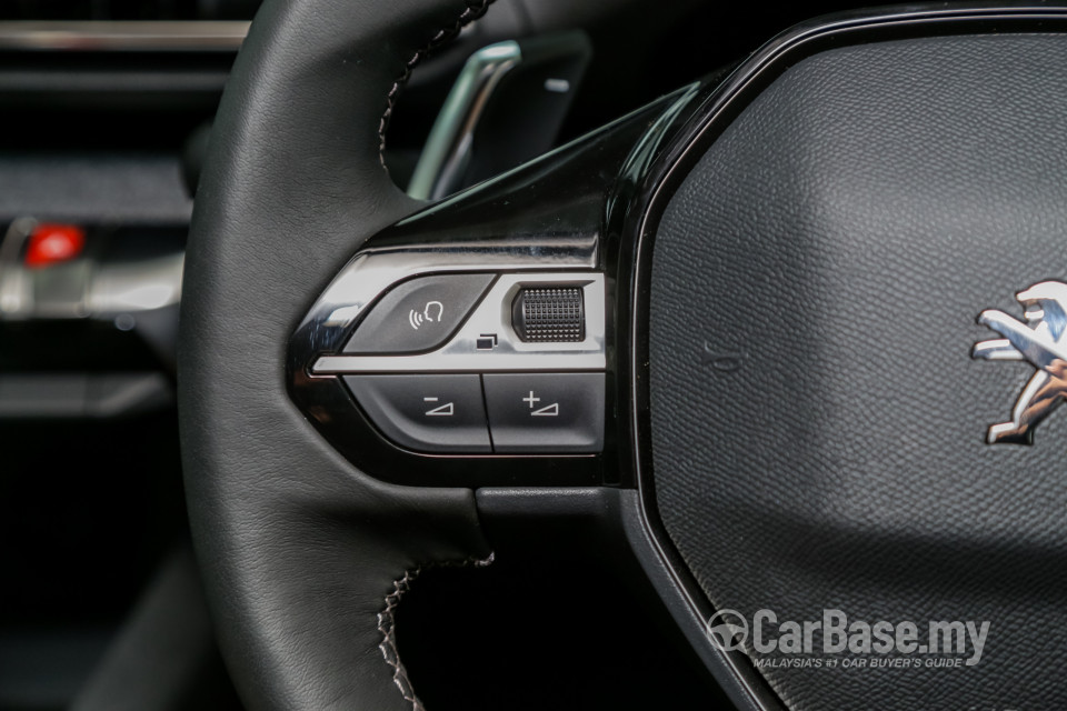 Peugeot 5008 P87 (2018) Interior