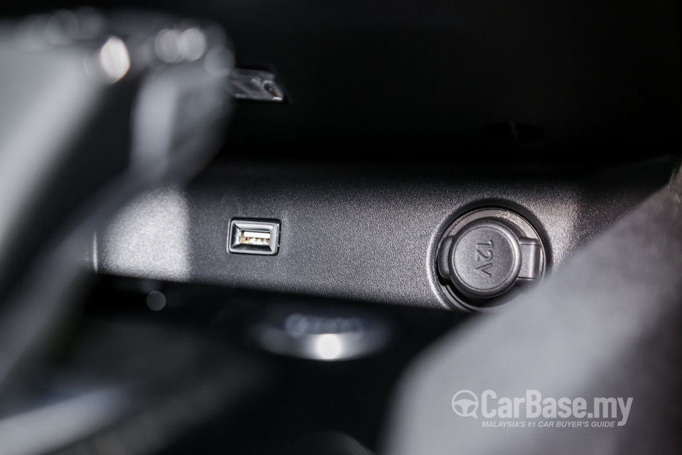 Peugeot 5008 P87 (2018) Interior