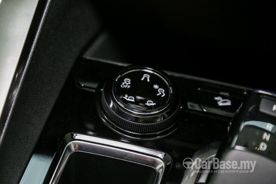 Peugeot 5008 P87 (2018) Interior