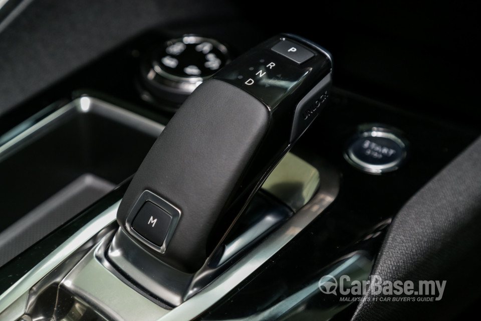 Peugeot 5008 P87 (2018) Interior
