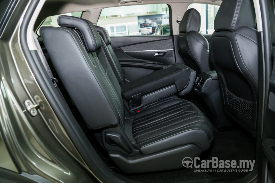 Peugeot 5008 P87 (2018) Interior