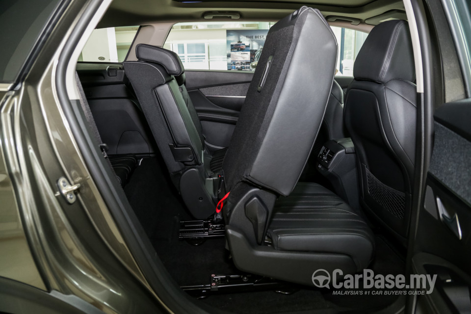 Peugeot 5008 P87 (2018) Interior