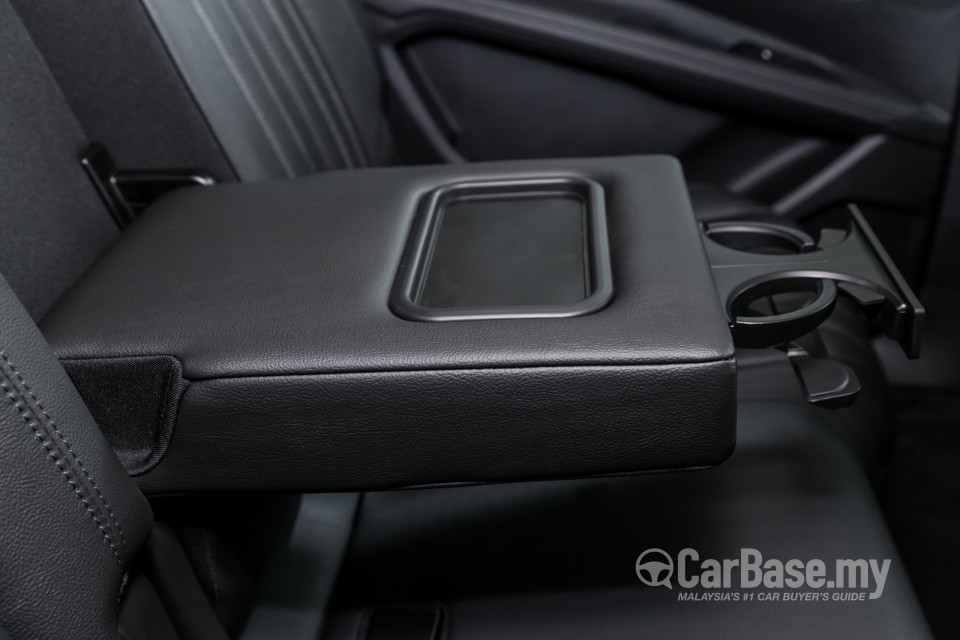 Peugeot 5008 P87 (2018) Interior