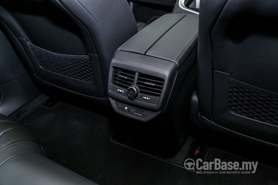 Peugeot 5008 P87 (2018) Interior