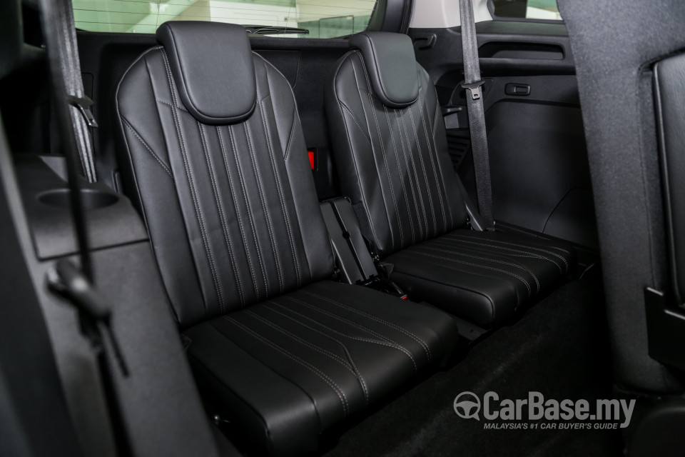 Peugeot 5008 P87 (2018) Interior