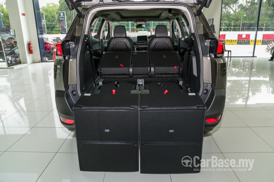 Peugeot 5008 P87 (2018) Interior