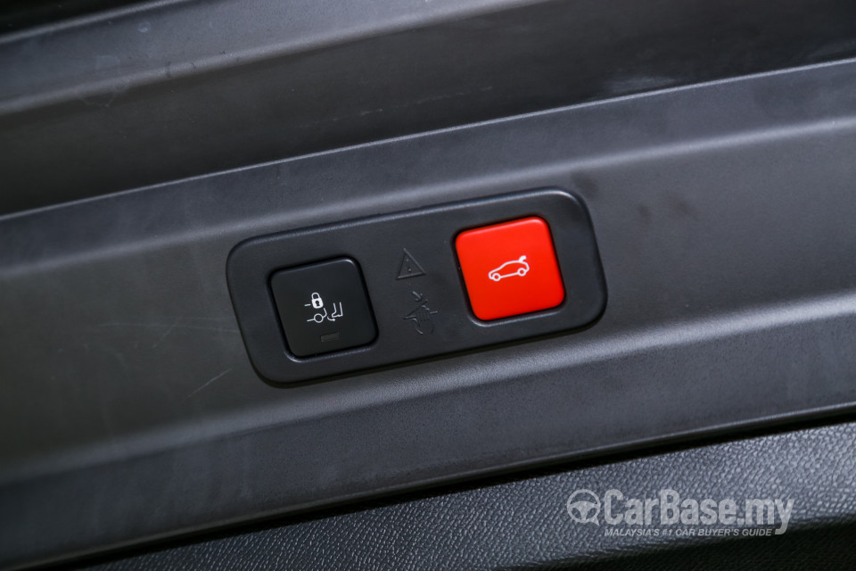 Peugeot 5008 P87 (2018) Interior