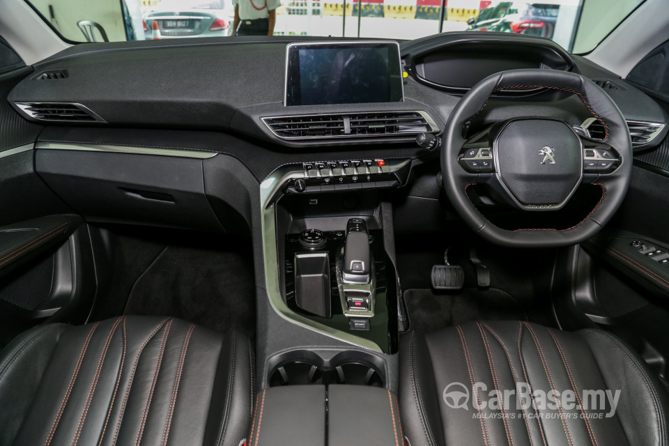 Peugeot 5008 P87 (2018) Interior