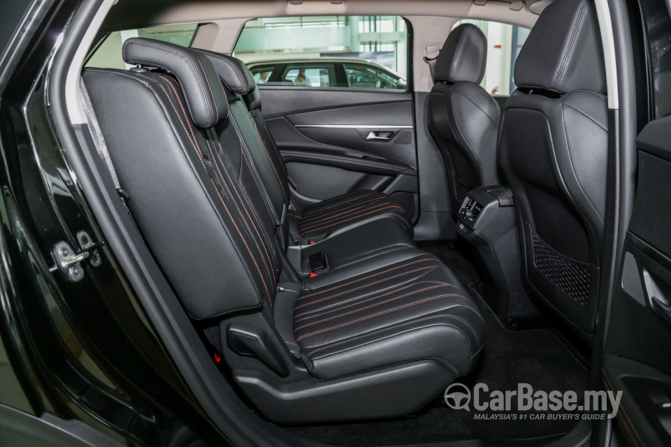Peugeot 5008 P87 (2018) Interior