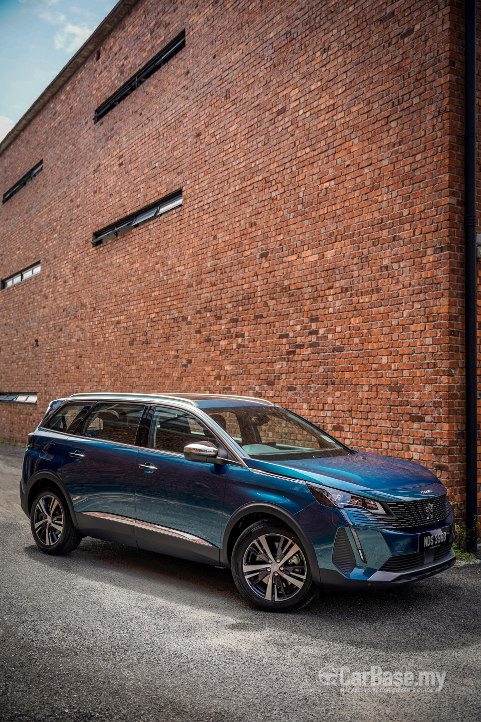 Peugeot 5008 P87 Facelift (2021) Exterior