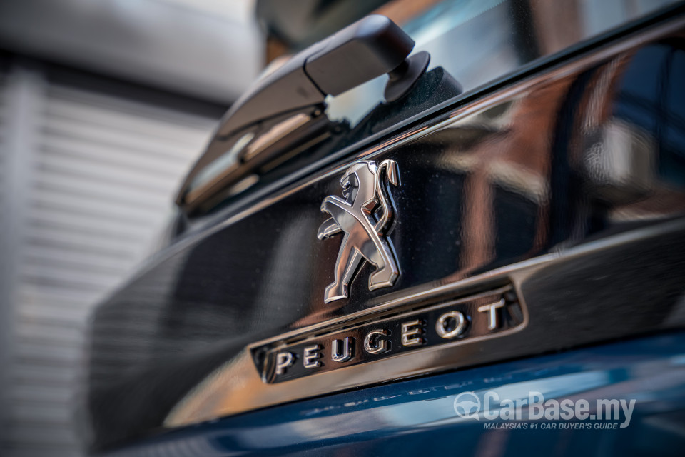 Peugeot 5008 P87 Facelift (2021) Exterior