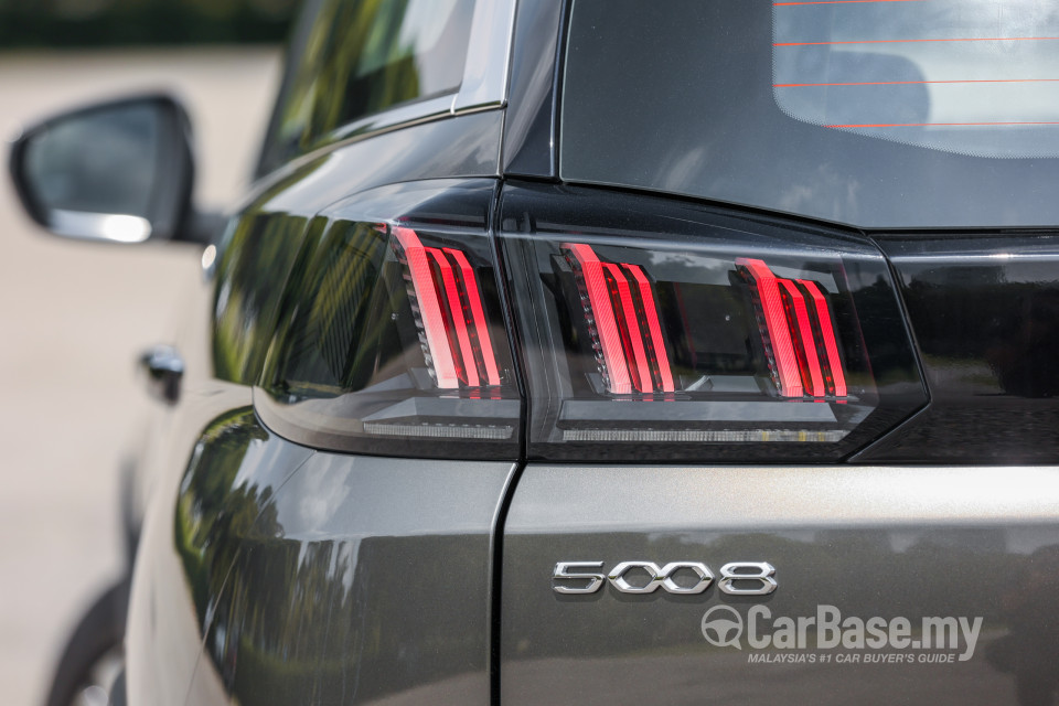 Peugeot 5008 P87 Facelift (2021) Exterior