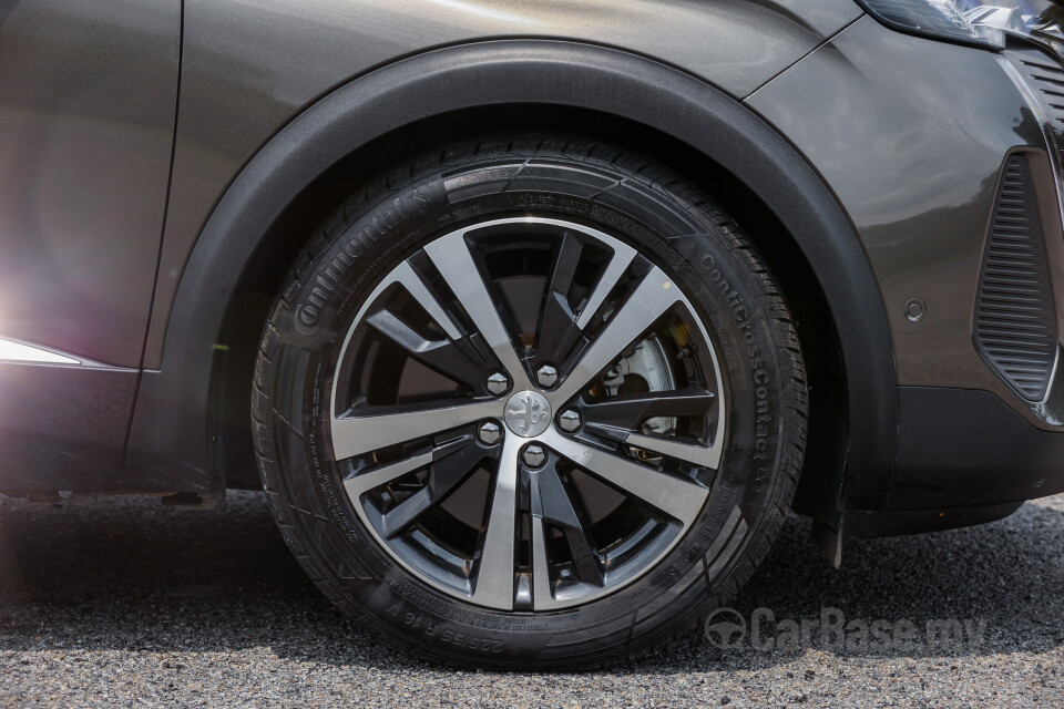 Peugeot 5008 P87 Facelift (2021) Exterior