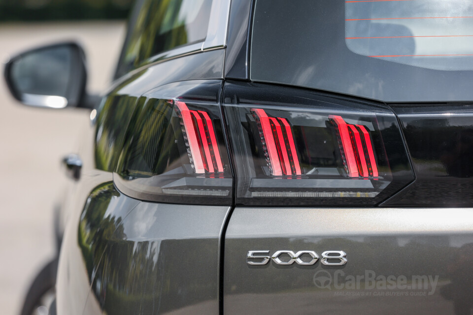 Peugeot 5008 P87 Facelift (2021) Exterior